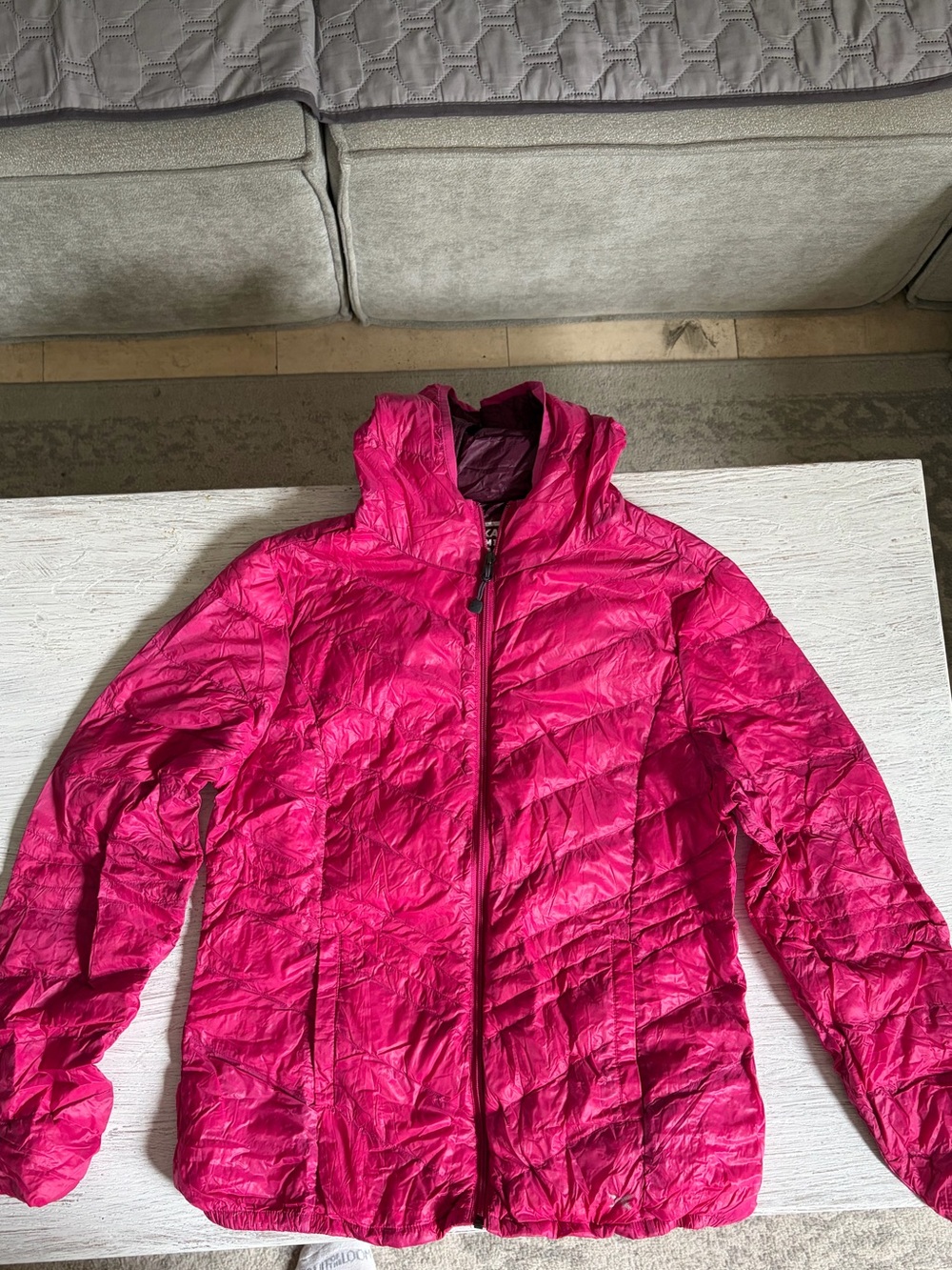 Packable down jacket